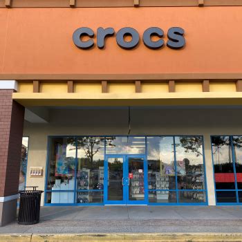 crocs store near me tanger outlet